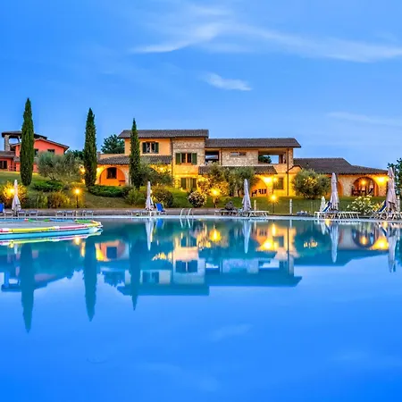 Apartmanhotel With Swimming Pool Immersed In The Typical Tuscan Countryside Just 5 Minutes From Massa Marittima Podere Pian Mucini