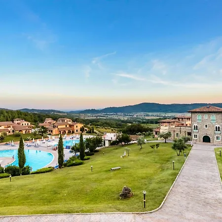 Aparthotel With Swimming Pool Immersed In The Typical Tuscan Countryside Just 5 Minutes From Massa Marittima Podere Pian Mucini
