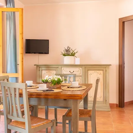 Aparthotel Pian Dei Mucini Podere Pian Mucini