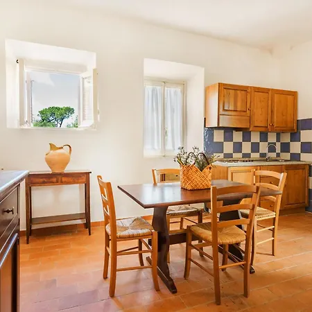 With Swimming Pool Immersed In The Typical Tuscan Countryside Just 5 Minutes From Massa Marittima Apartmanhotel Podere Pian Mucini